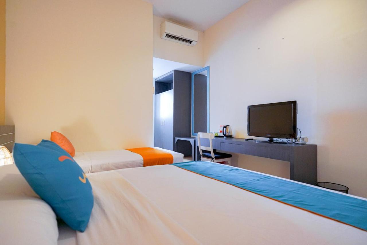 Reddoorz @ Sunset Point Seminyak Otel Dış mekan fotoğraf