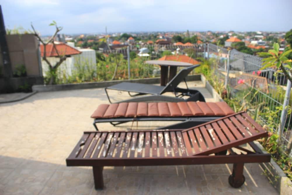 Reddoorz @ Sunset Point Seminyak Otel Dış mekan fotoğraf